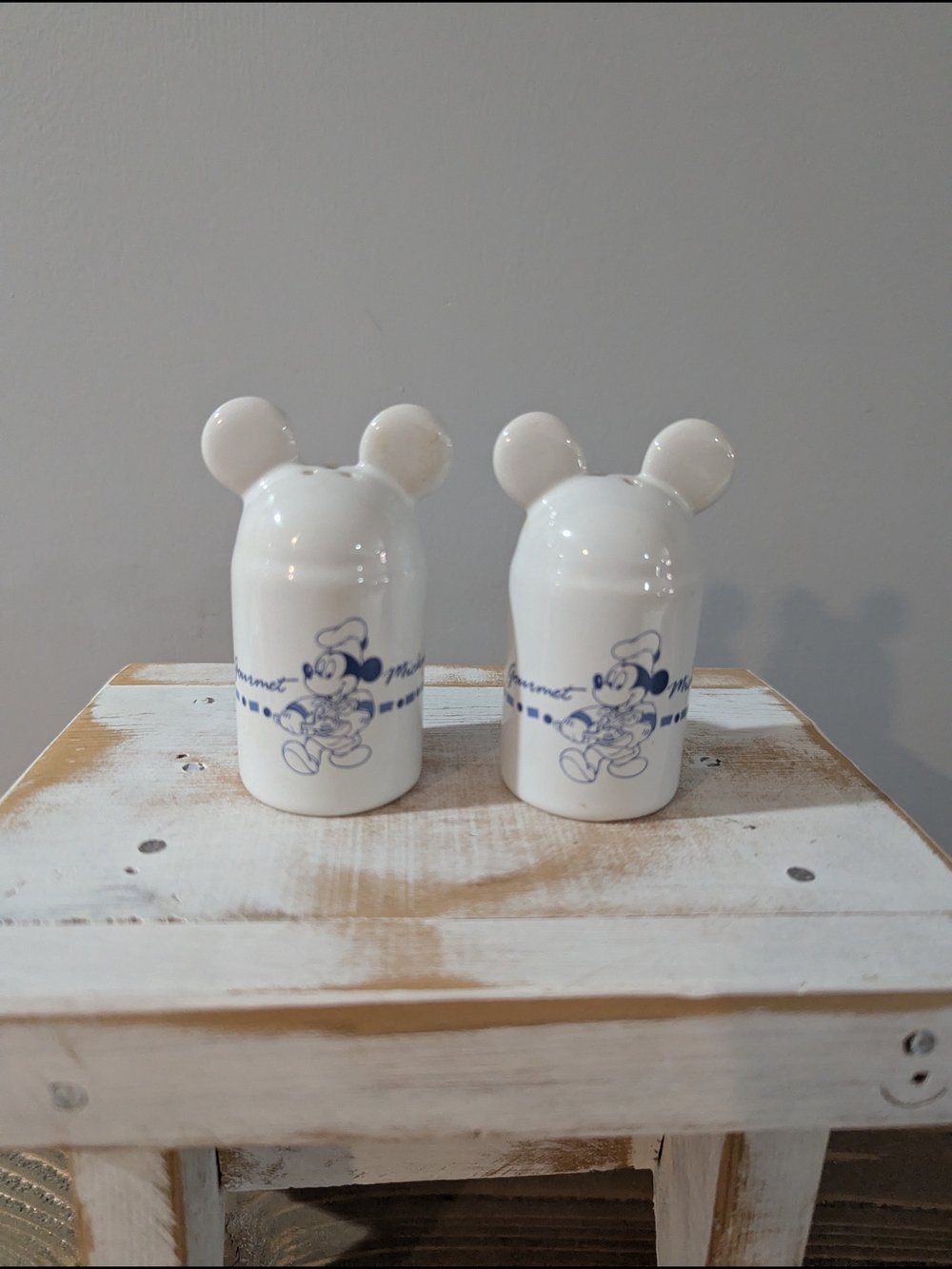 Disney White Ceramic GourmetMickey Mouse Salt & Pepper Shakers Blue & White